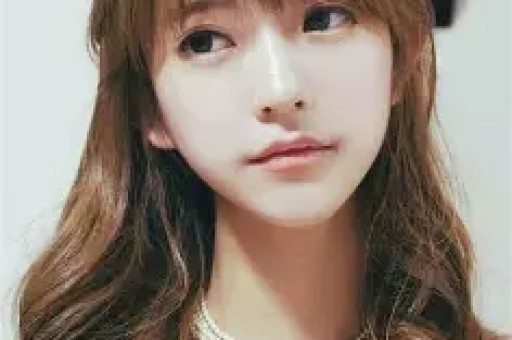 白鹿黑历史被大起底对前辈无礼学历造假发布辱华辱女争议视频