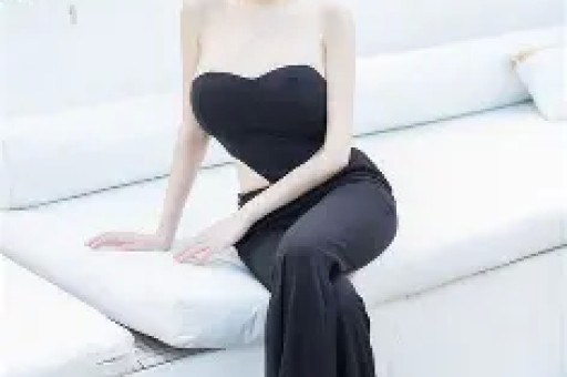 人民日报锐评假洋品牌风波只字未提董宇辉却句句不离董宇辉！